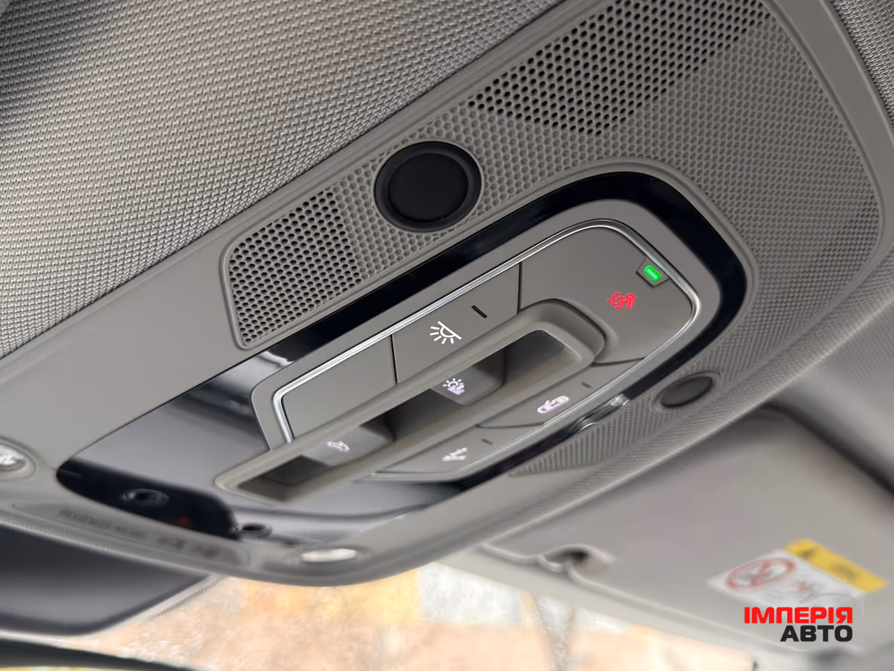 Audi e-tron - фото 36
