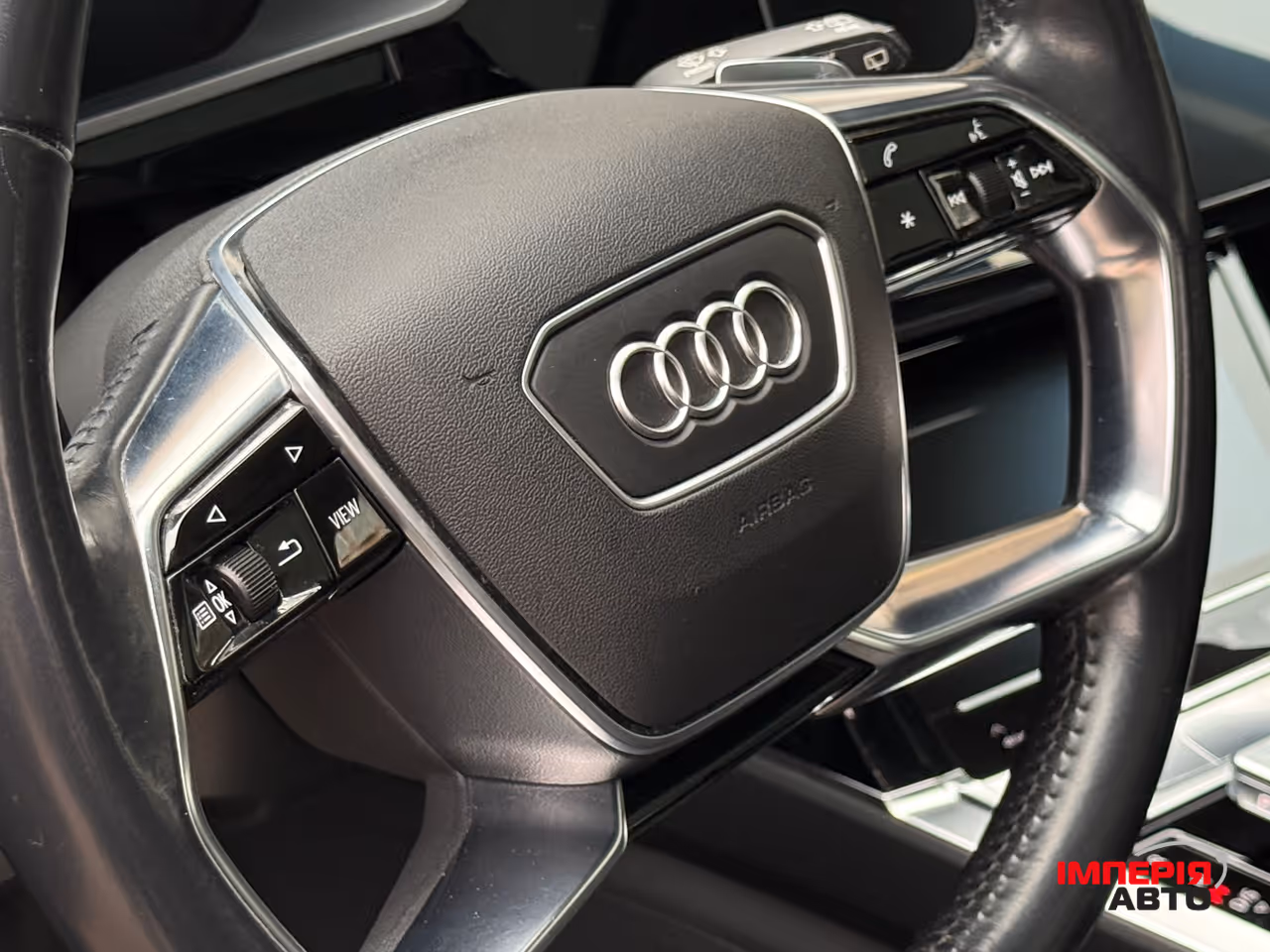 Audi e-tron - фото 27