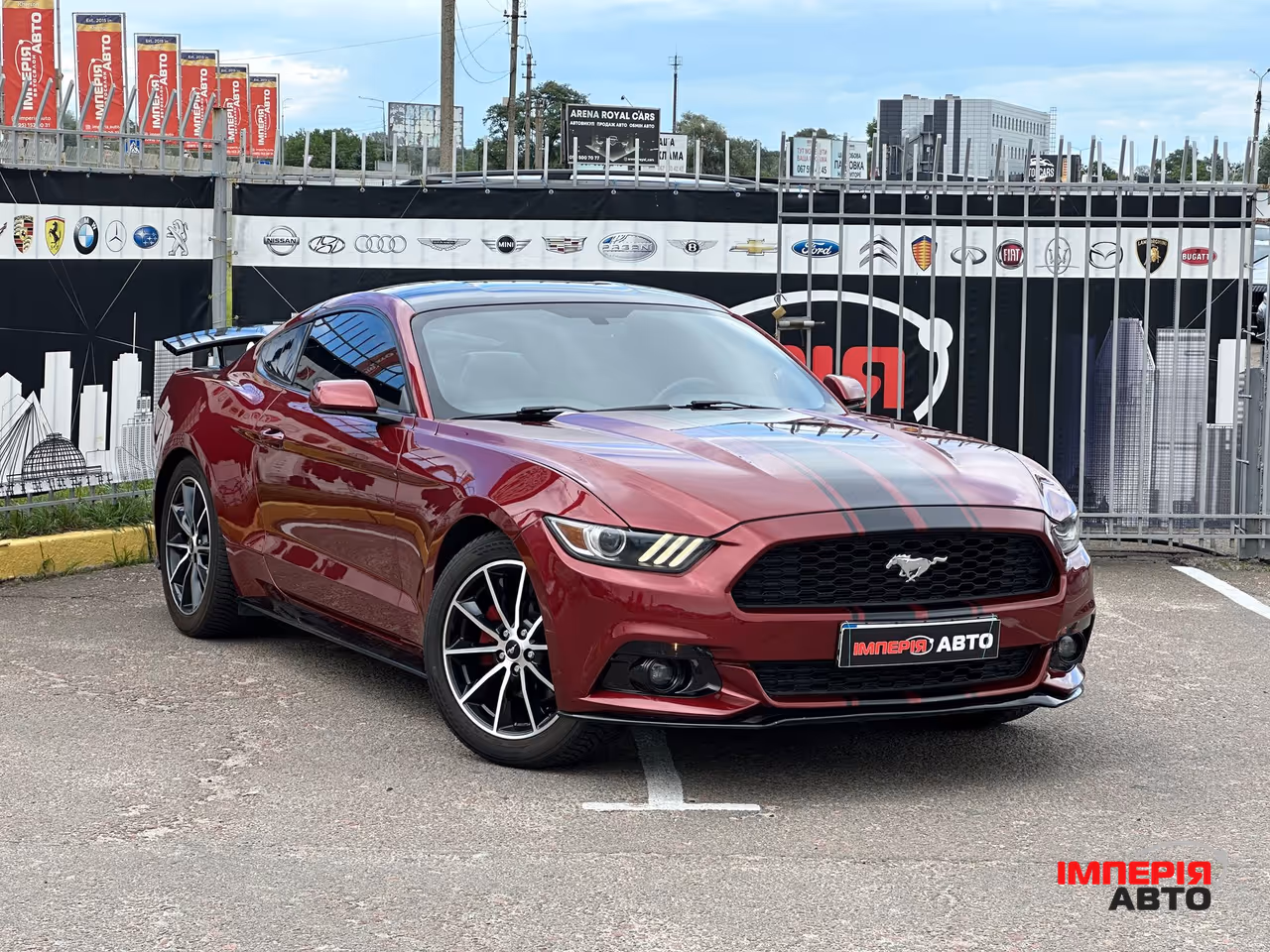 Ford Mustang - фото 1