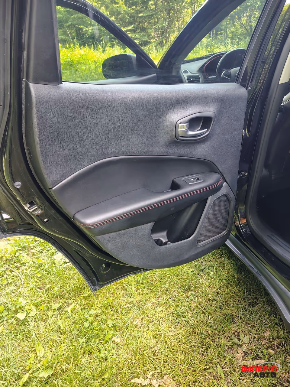 Jeep Compass - фото 31