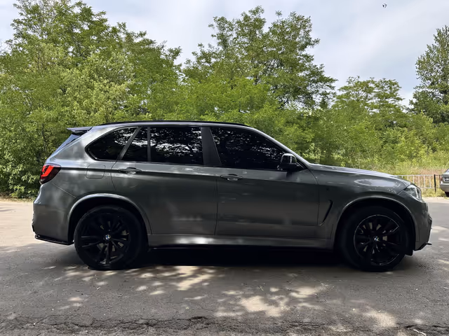 BMW X5 - фото 3