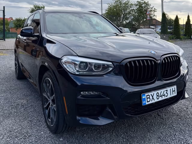 BMW X3 - фото 1