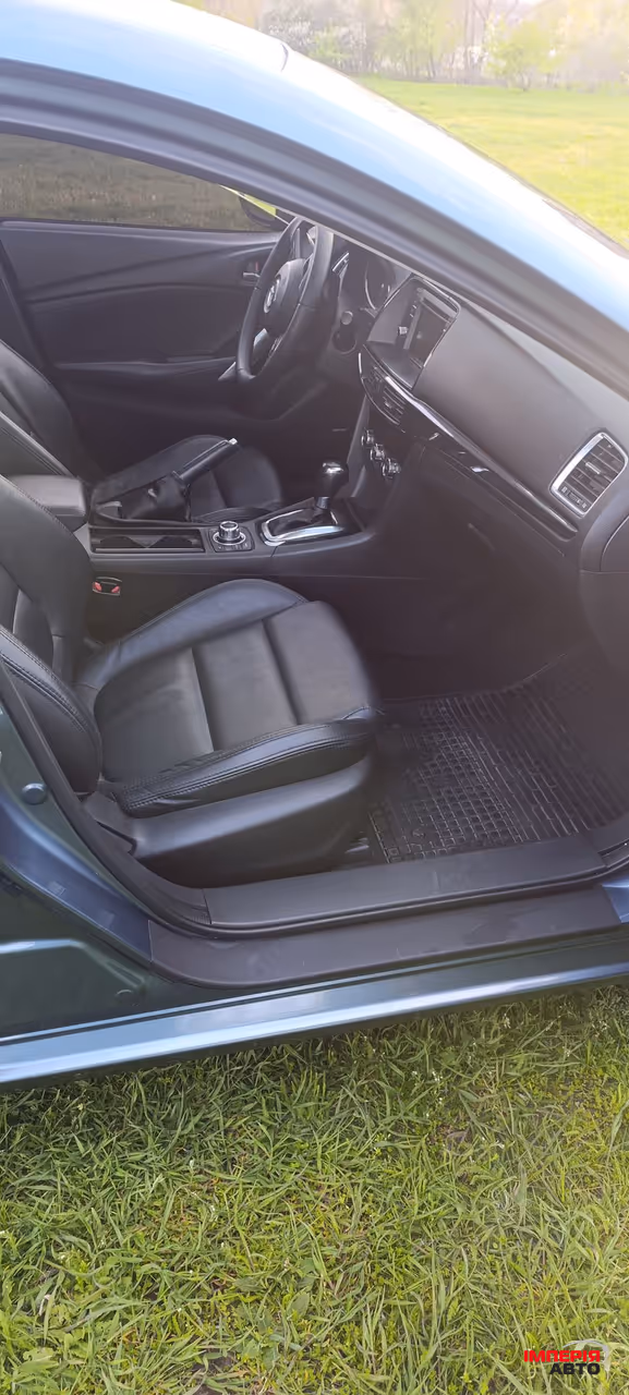 Mazda 6 - фото 10