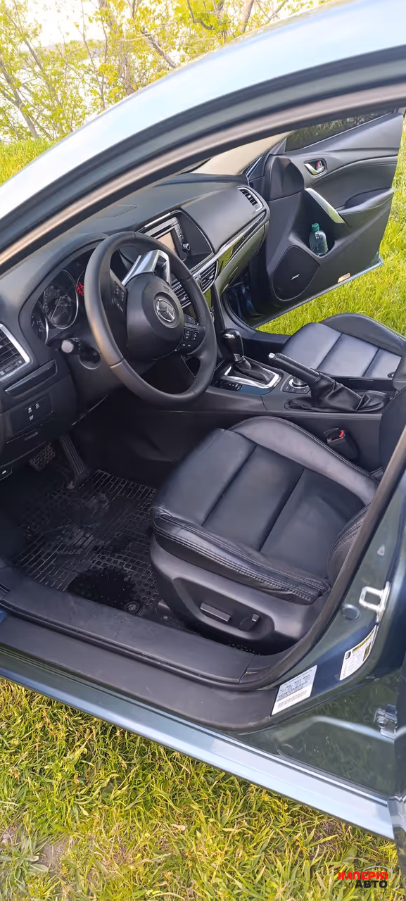 Mazda 6 - фото 7