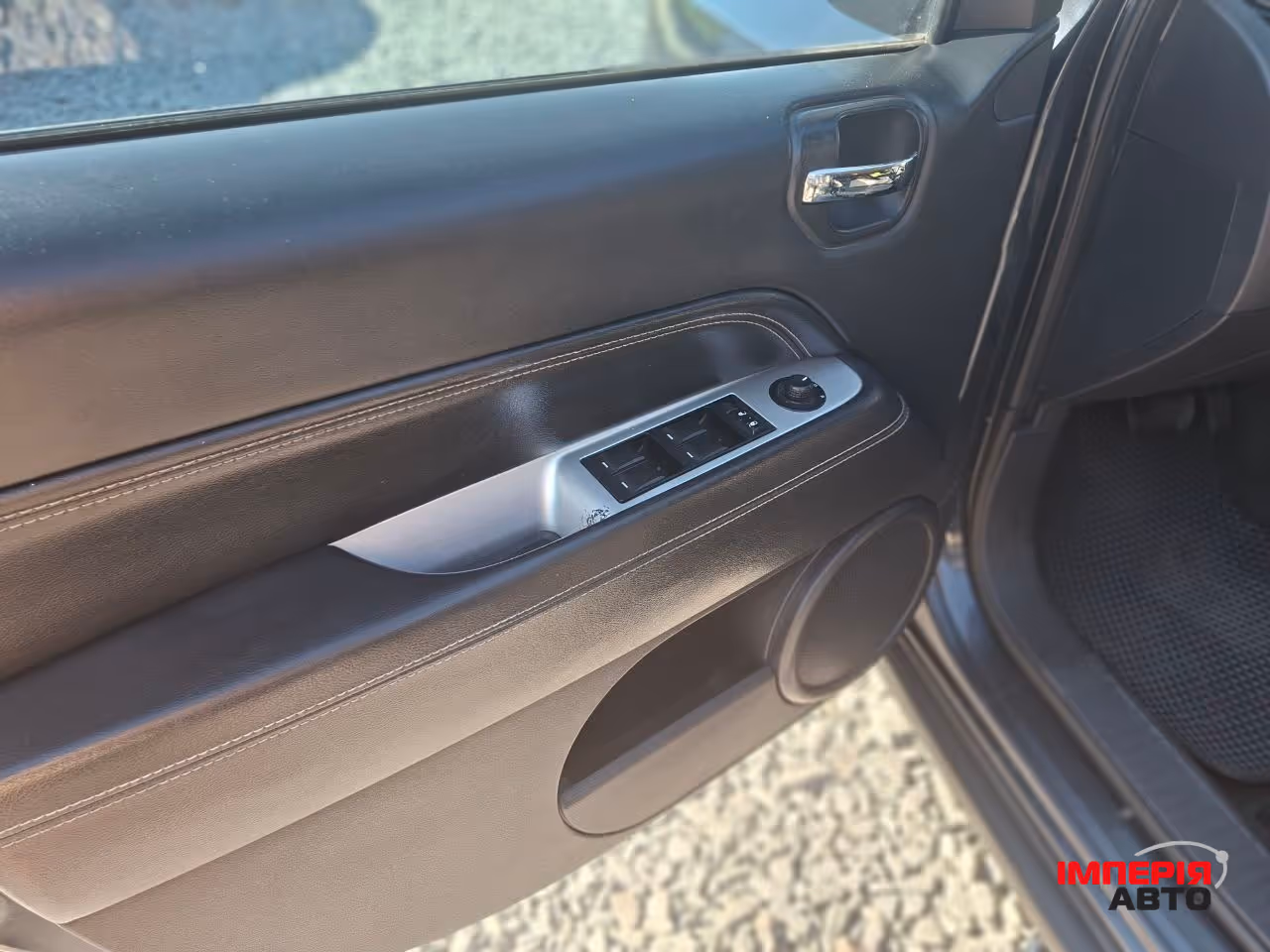 Jeep Compass - фото 16