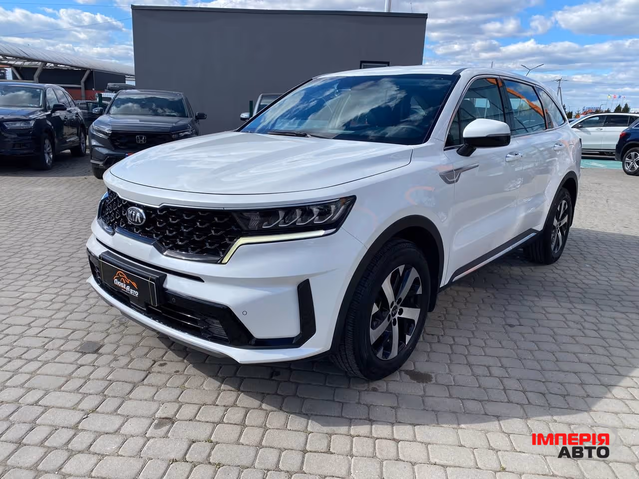 Kia Sorento - фото 3