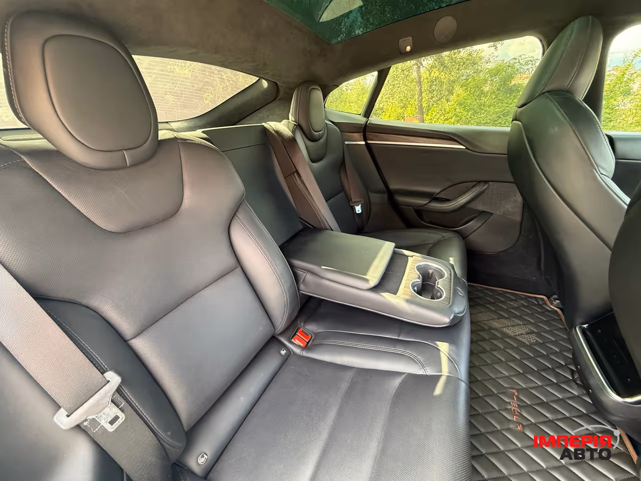 Tesla Model S - фото 14