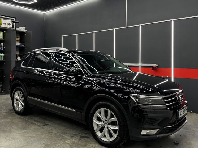 Volkswagen Tiguan - фото 2