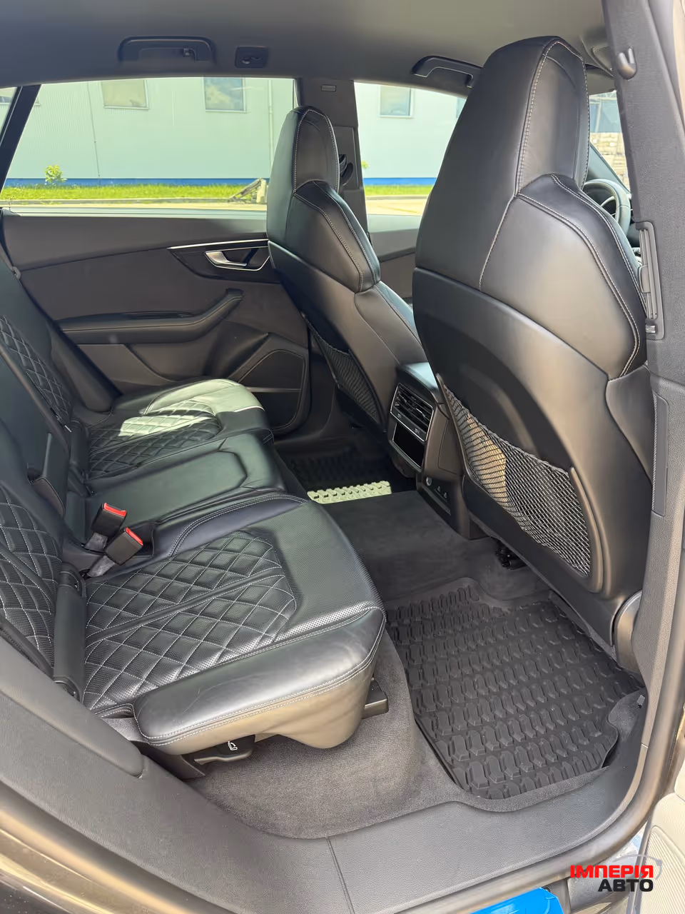 Audi Q8 - фото 9