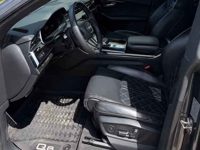 Audi Q8 - фото 5