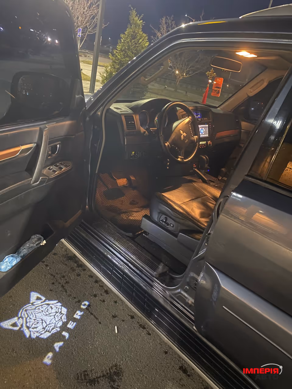 Mitsubishi Pajero - фото 8