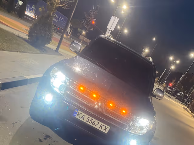 Mitsubishi Pajero - фото 3