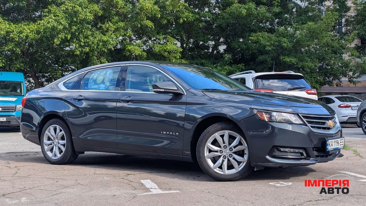 Chevrolet Impala - фото 1