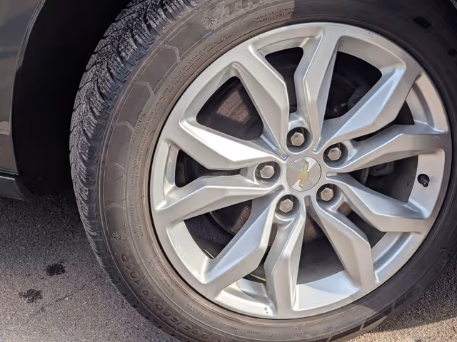 Chevrolet Impala - фото 2