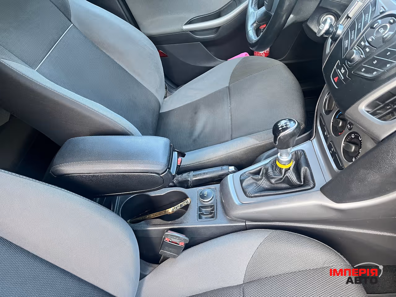 Ford Focus - фото 8