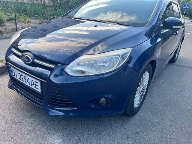 Ford Focus - фото 1