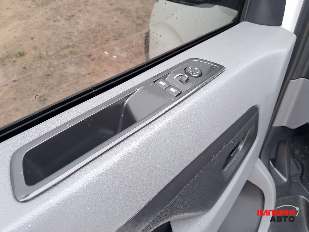 Peugeot Expert - фото 16
