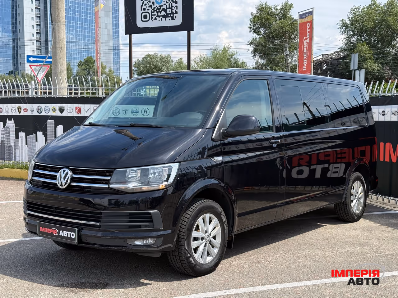 Volkswagen Caravelle - фото 1