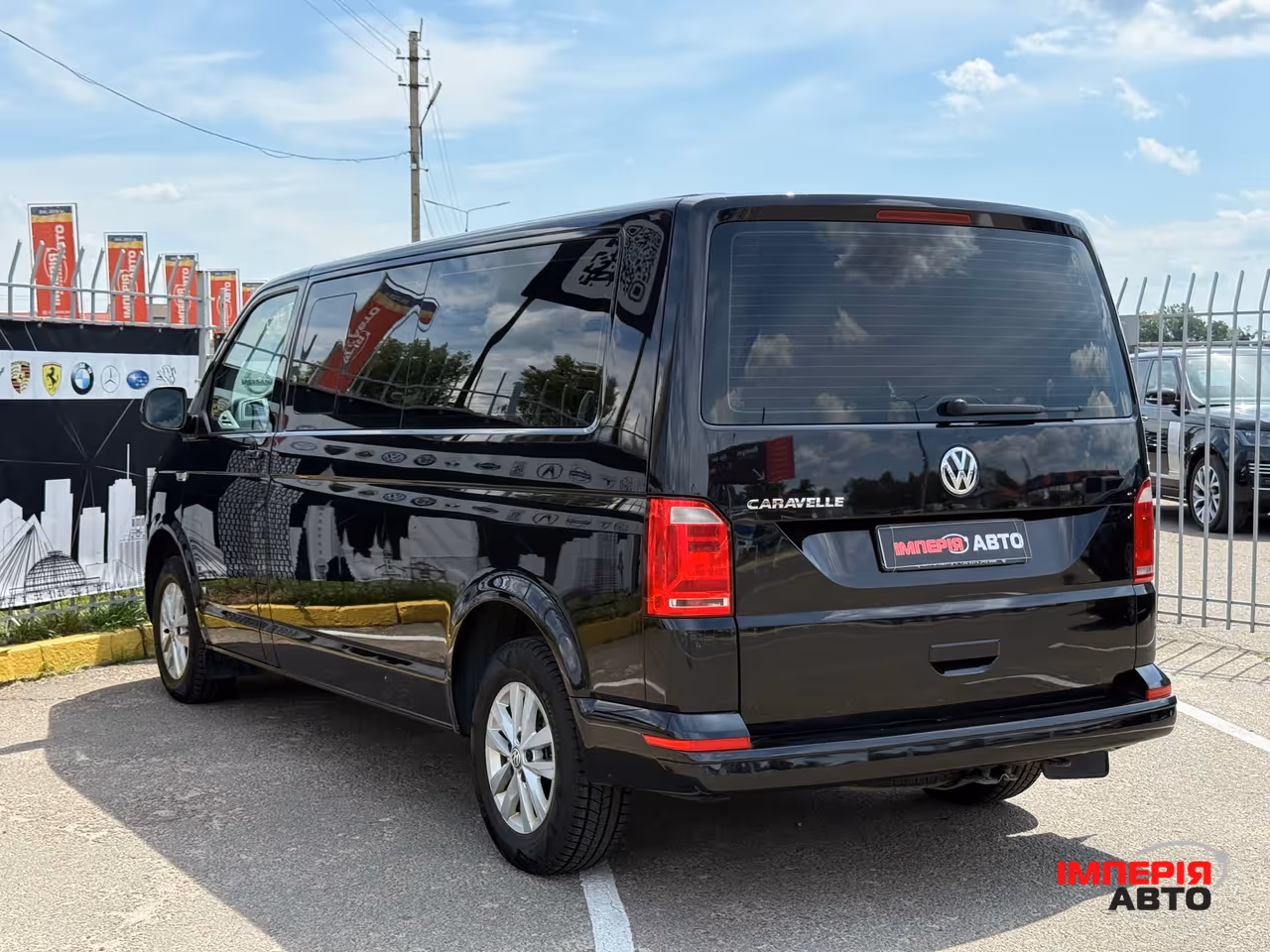 Volkswagen Caravelle - фото 7