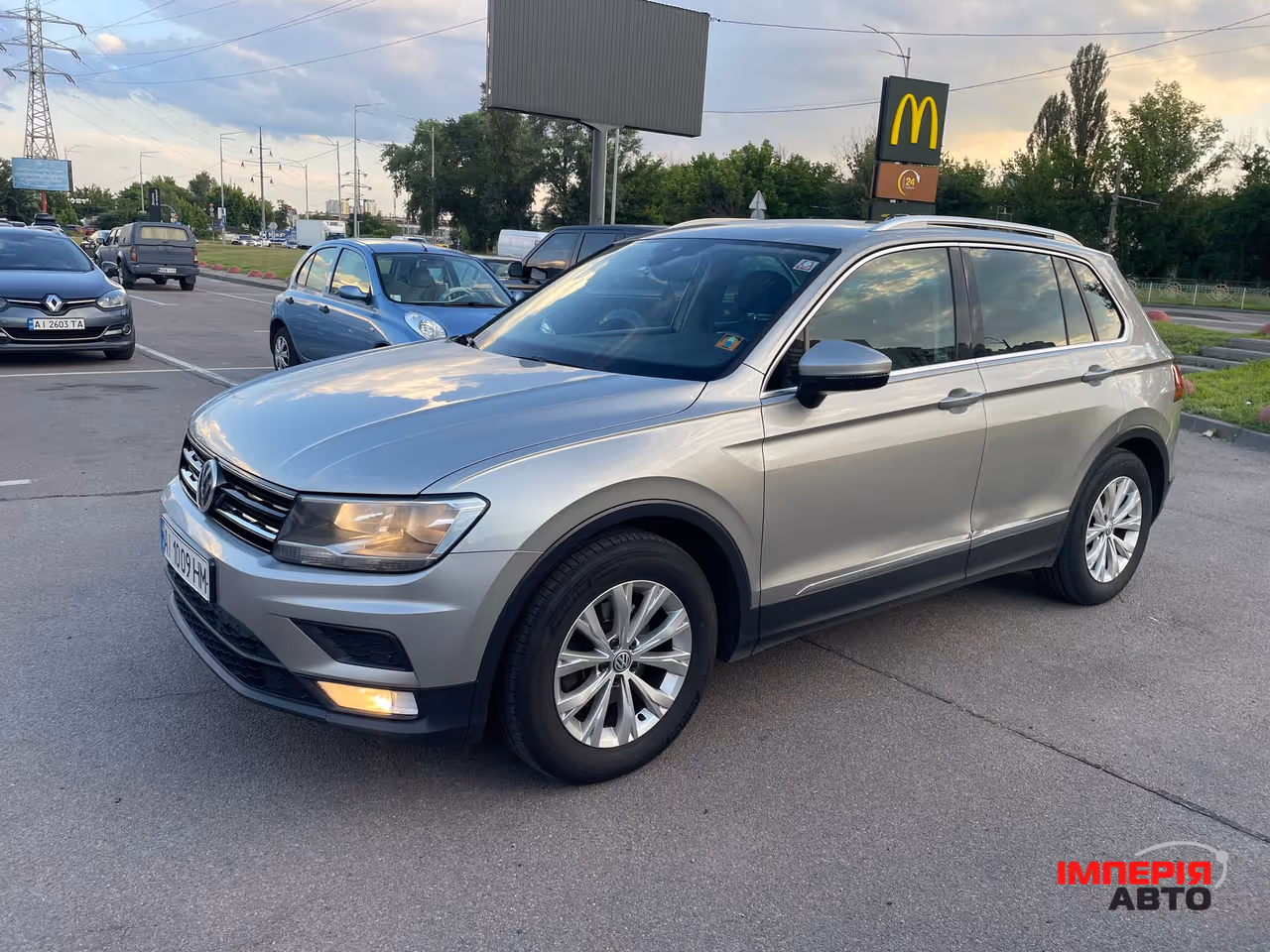 Volkswagen Tiguan - фото 3