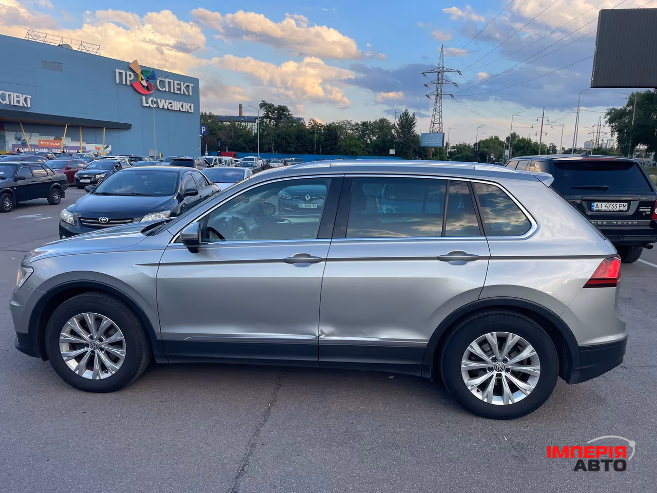 Volkswagen Tiguan - фото 11
