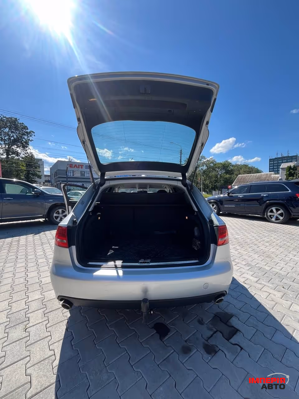 Audi A4 - фото 6
