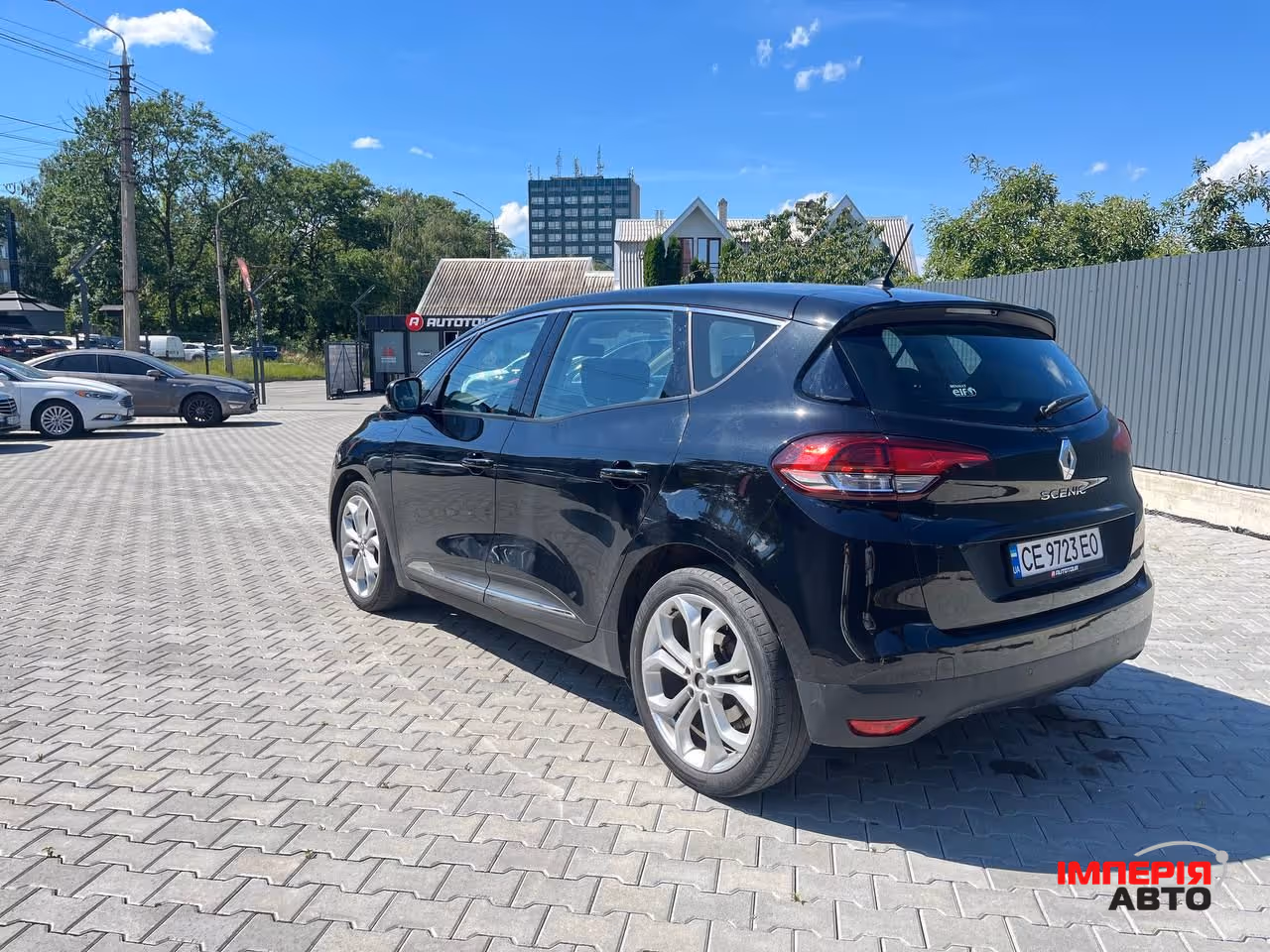 Renault Scenic - фото 4