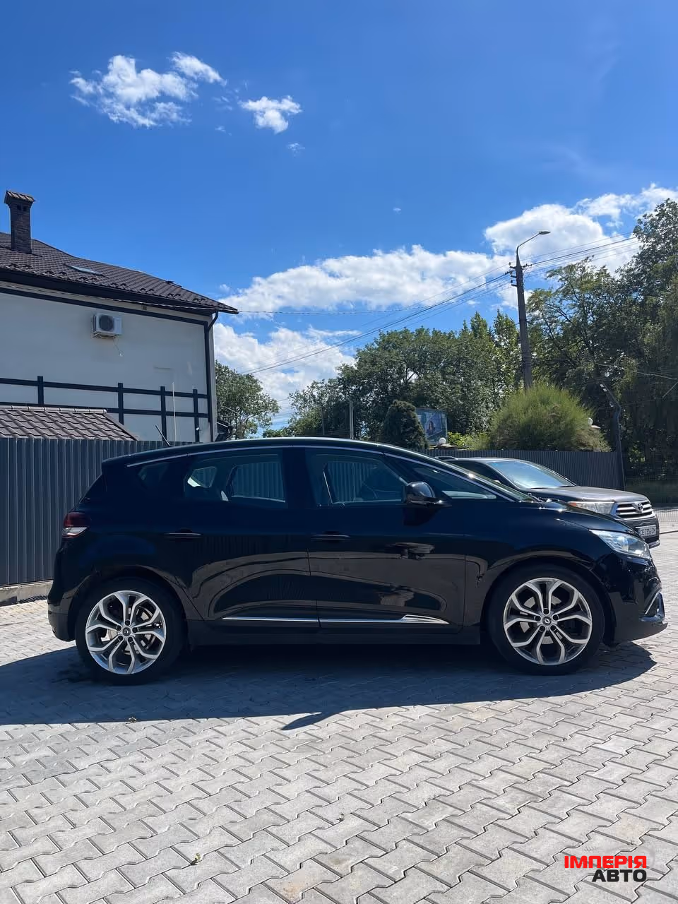 Renault Scenic - фото 3