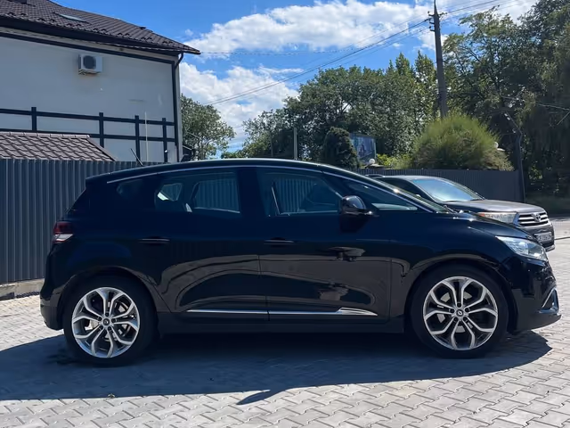Renault Scenic - фото 3