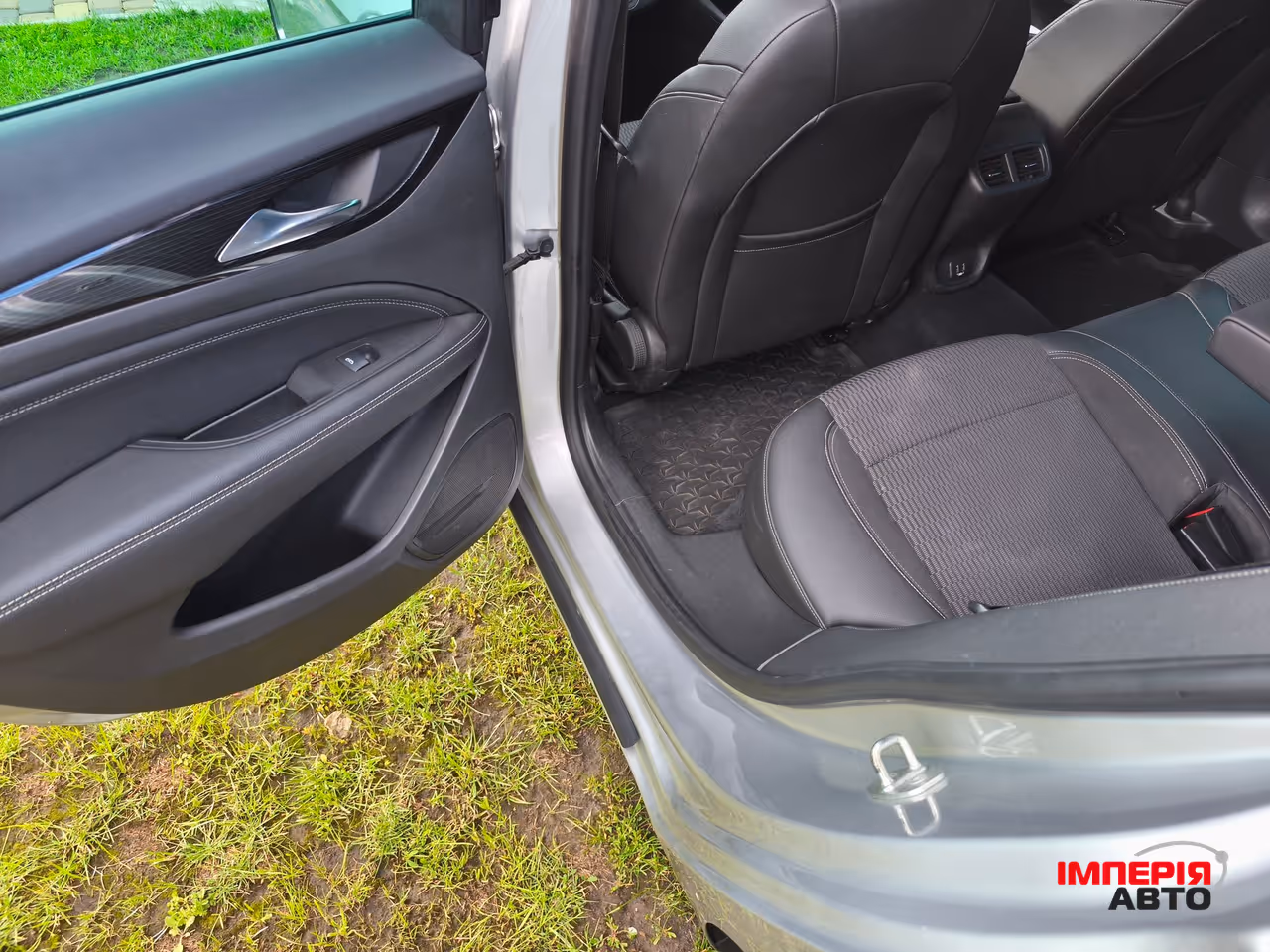 Opel Insignia - фото 23