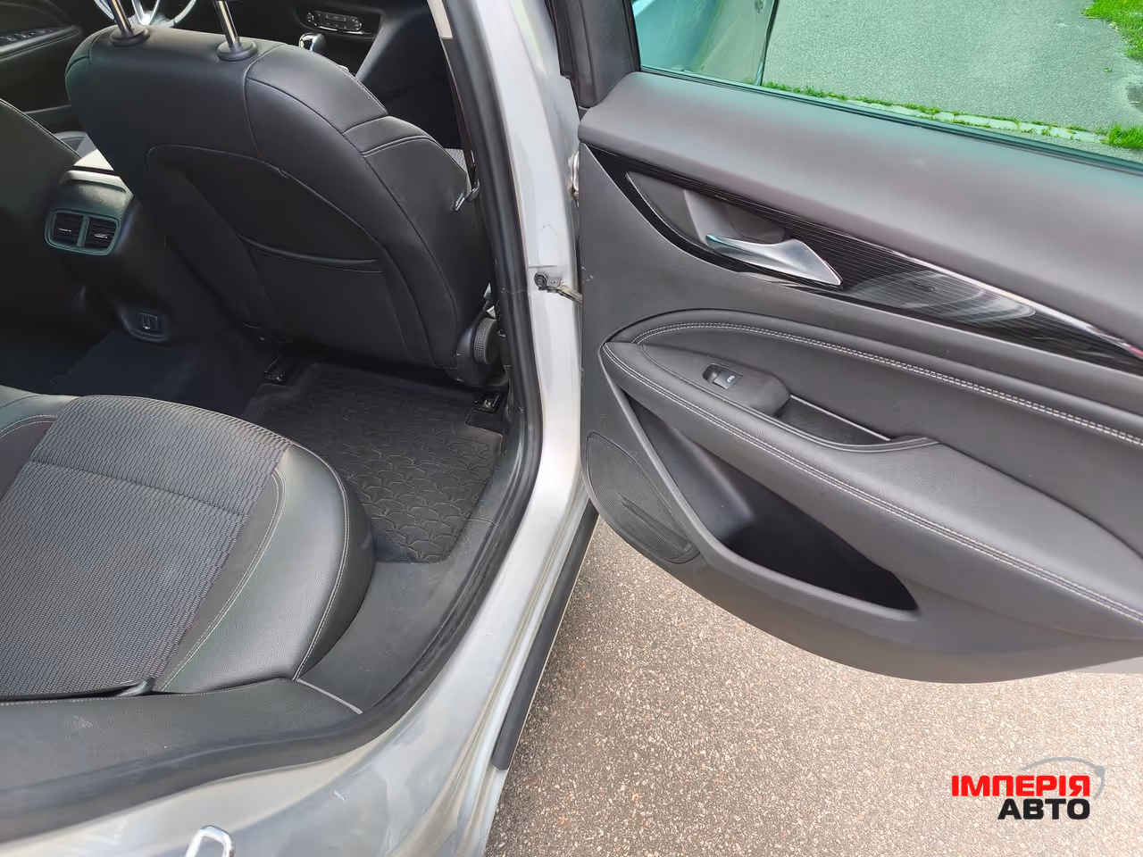 Opel Insignia - фото 28