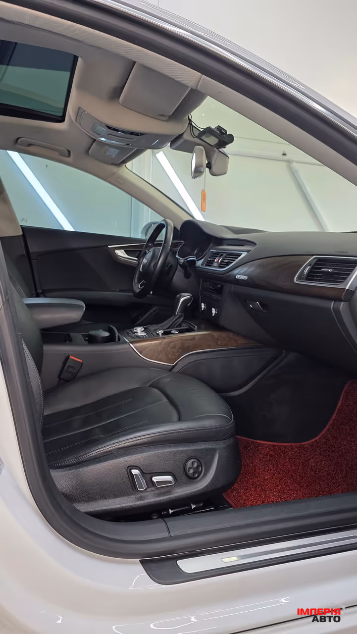 Audi A7 - фото 26