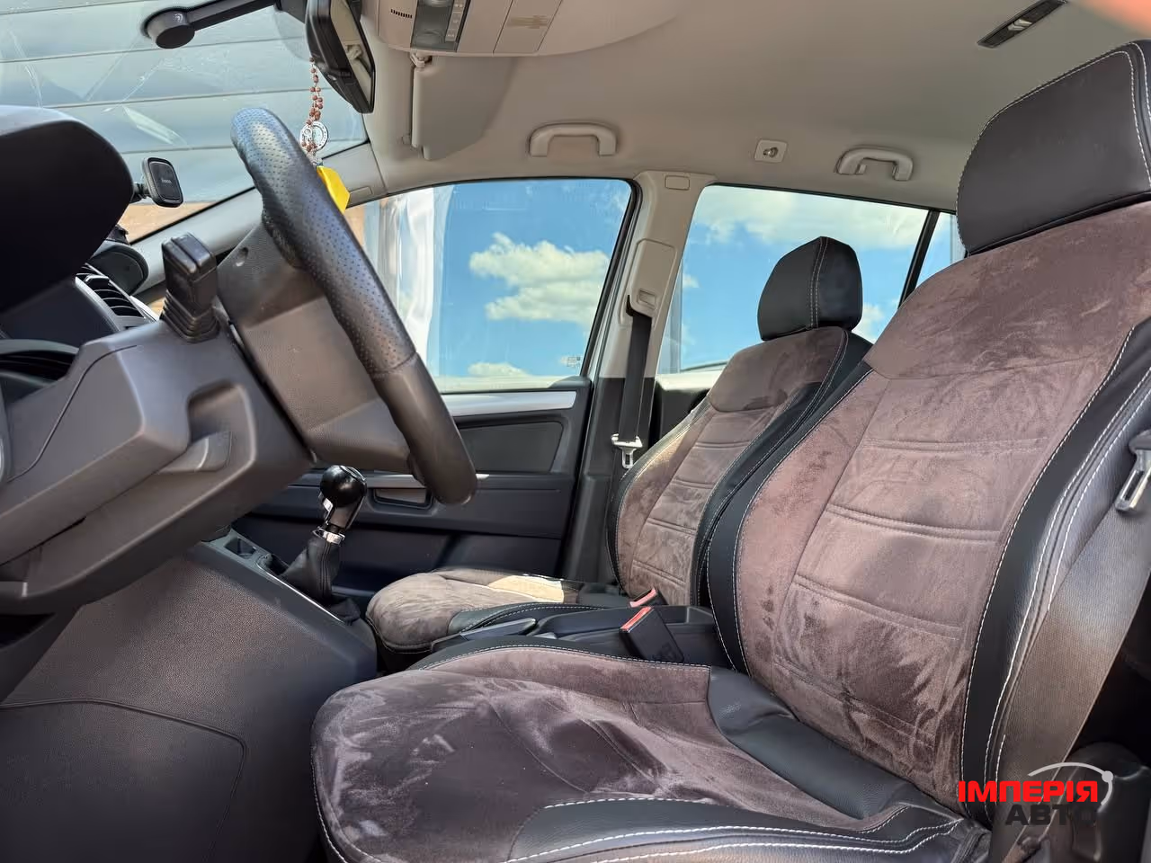 Opel Zafira - фото 13