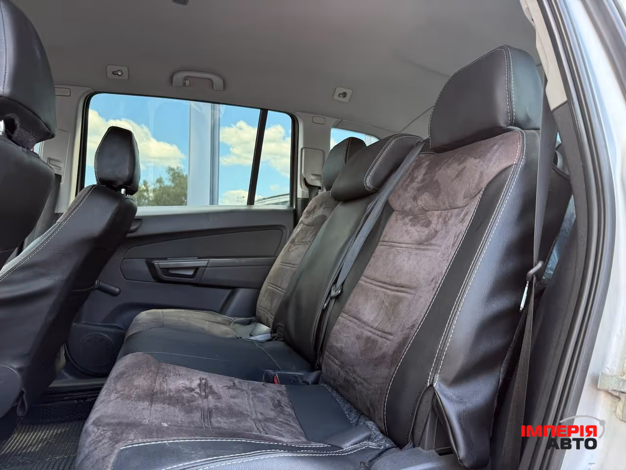 Opel Zafira - фото 22