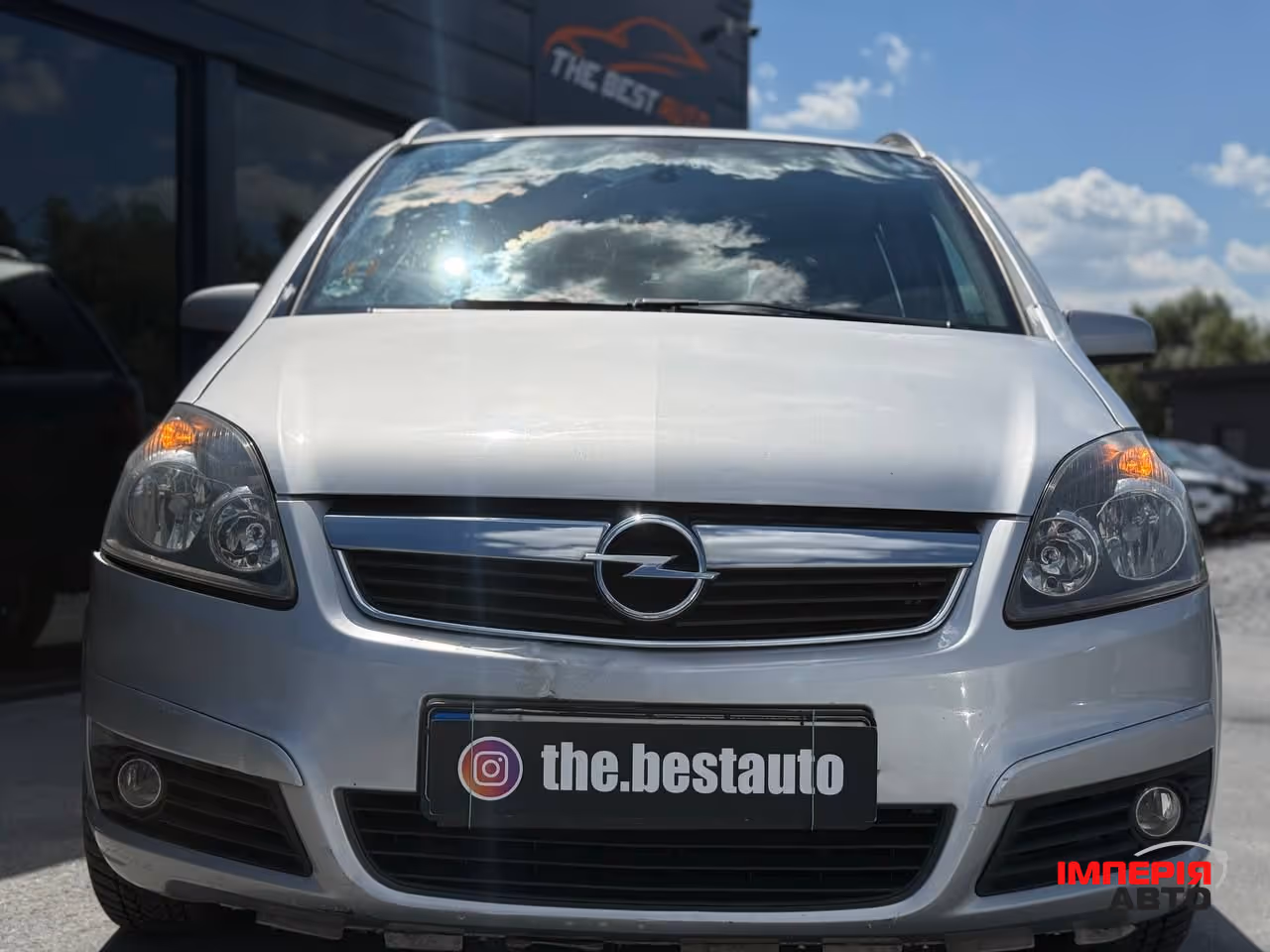 Opel Zafira - фото 8