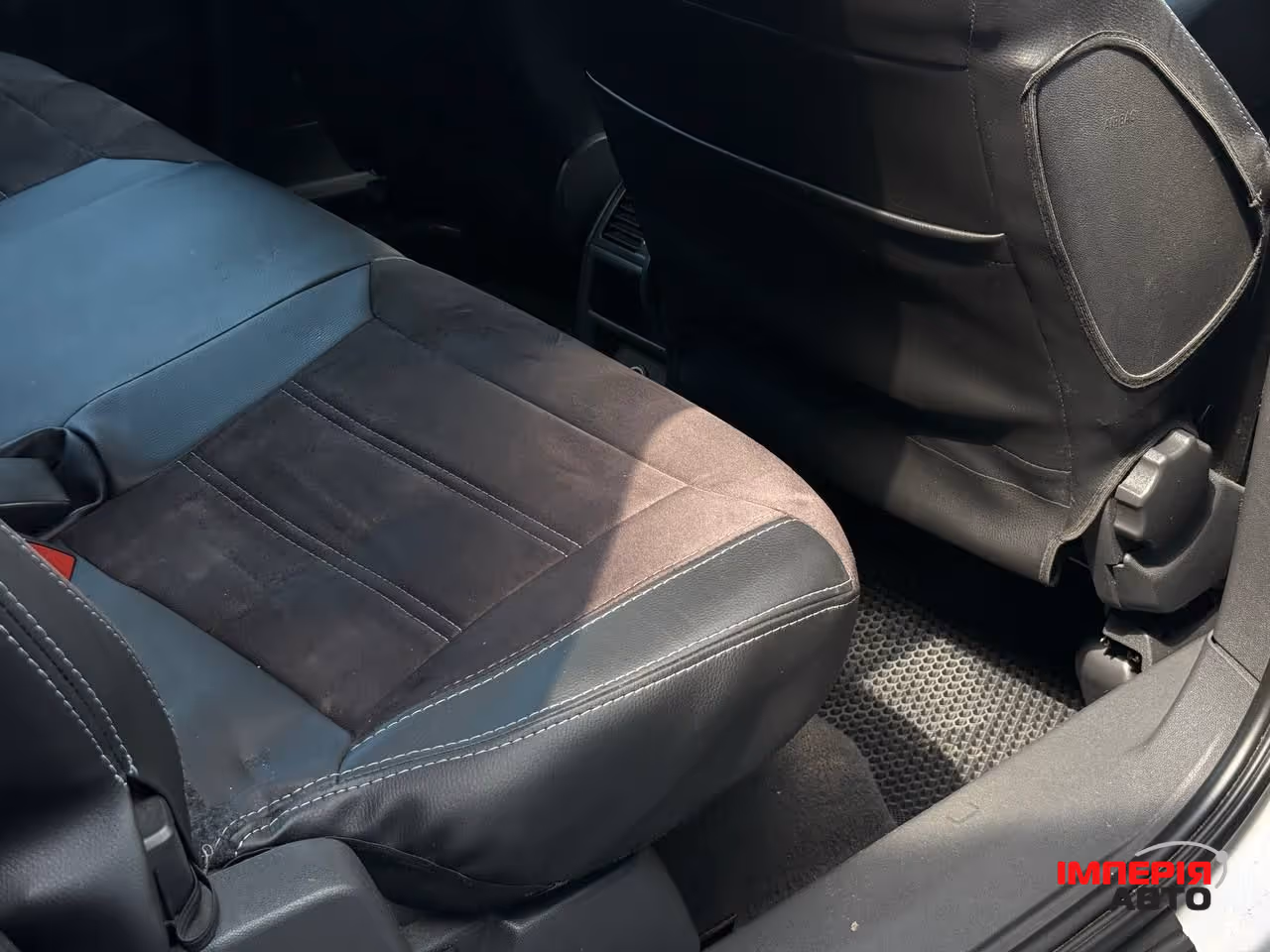 Opel Zafira - фото 26