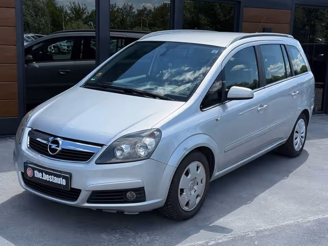 Opel Zafira - фото 1