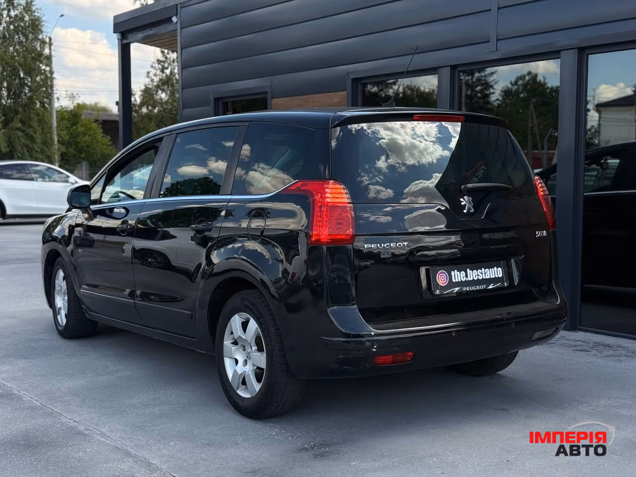 Peugeot 5008 - фото 8