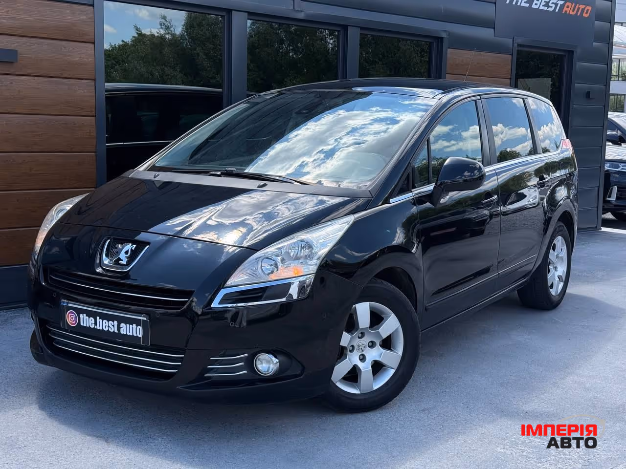 Peugeot 5008 - фото 1