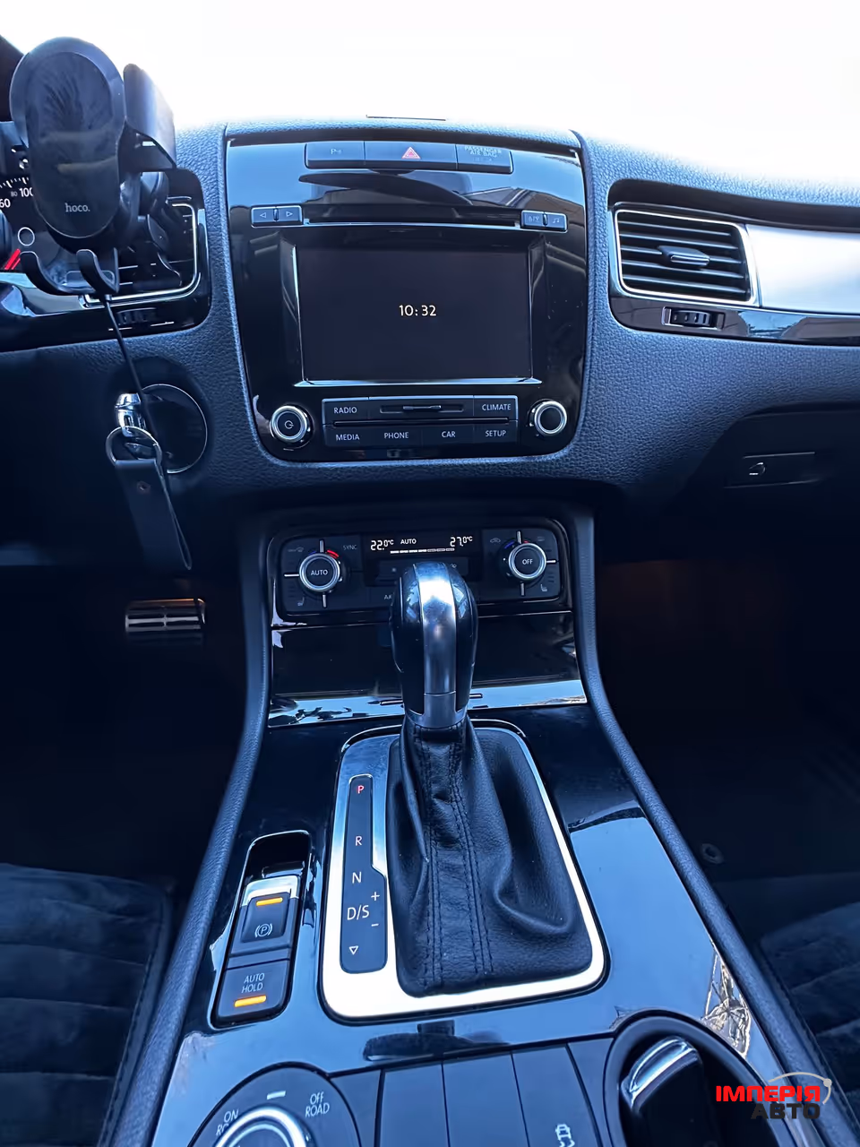 Volkswagen Touareg - фото 16