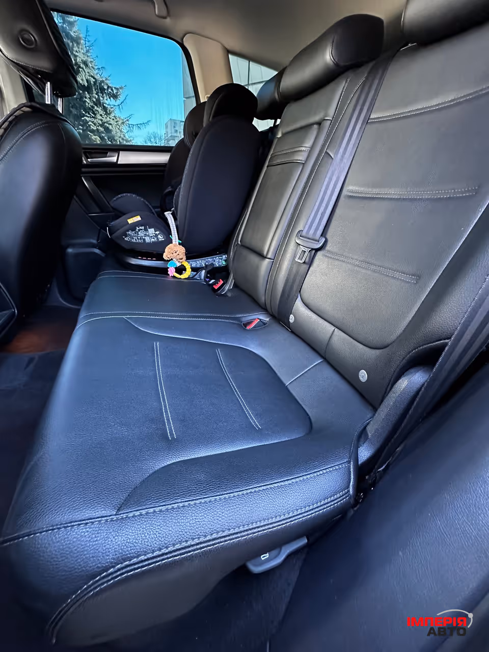 Volkswagen Touareg - фото 18