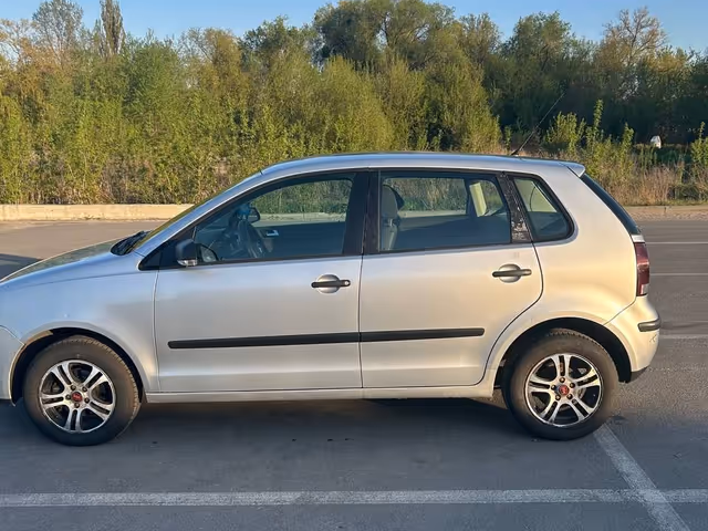 Volkswagen Polo - фото 4