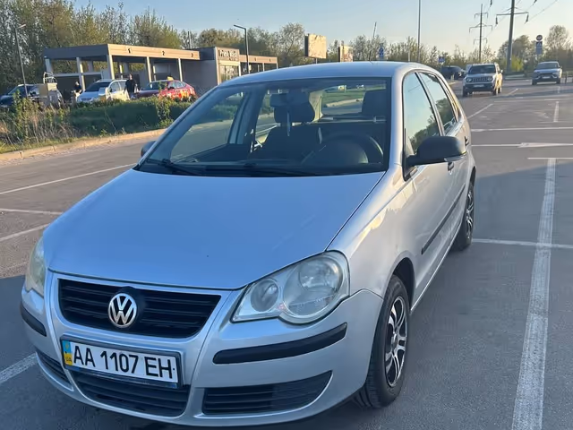 Volkswagen Polo - фото 1