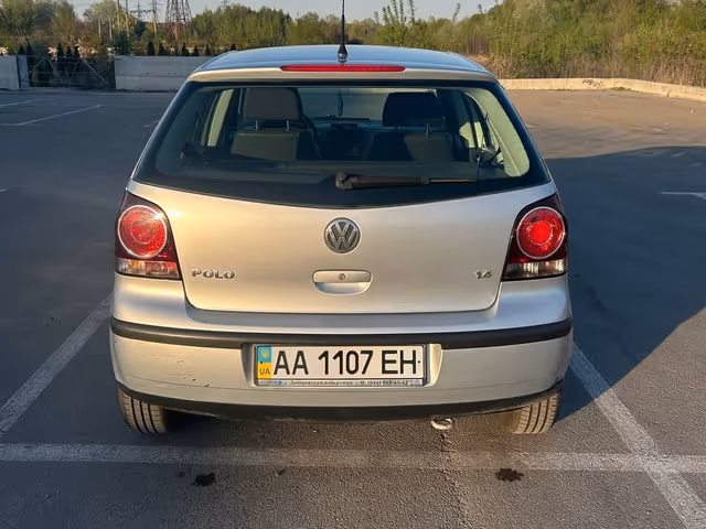 Volkswagen Polo - фото 3