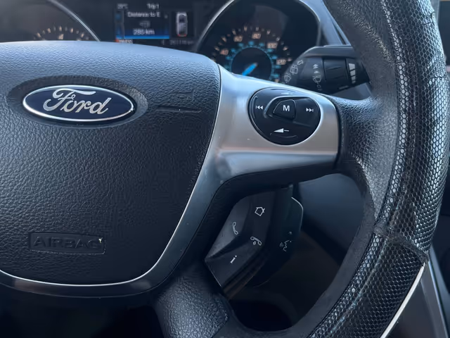 Ford Escape - фото 5