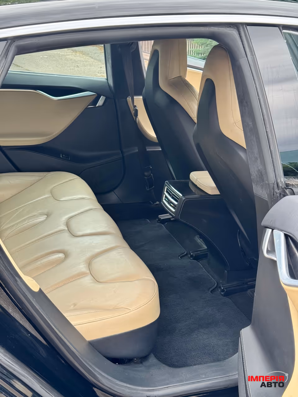 Tesla Model S - фото 7