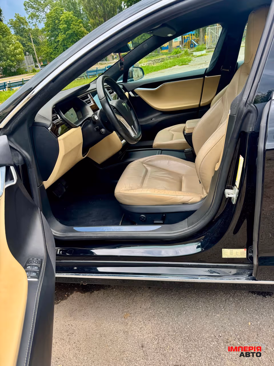 Tesla Model S - фото 11
