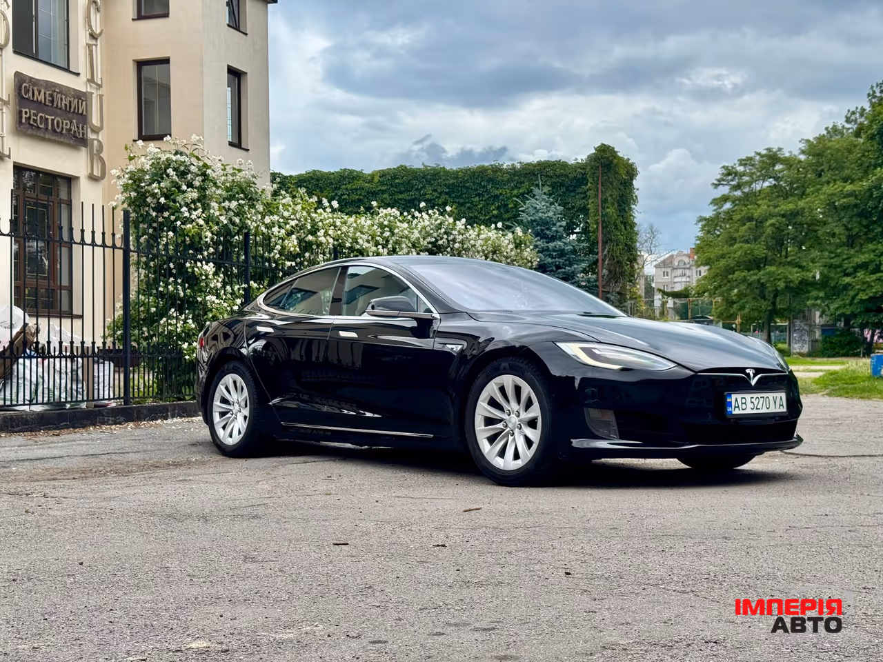 Tesla Model S - фото 3