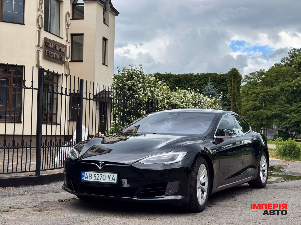 Tesla Model S - фото 4
