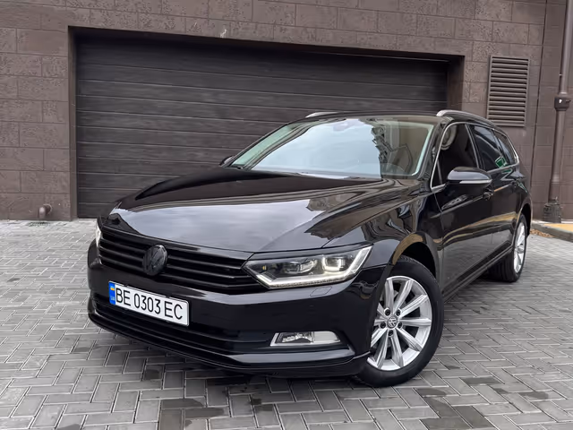 Volkswagen Passat - фото 1
